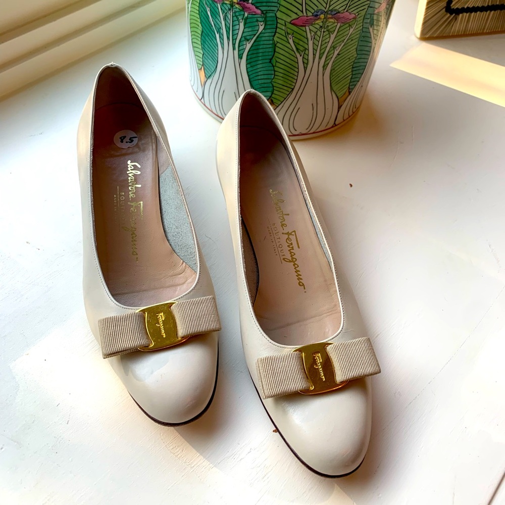 Salvatore Ferragamo Boutique- classic heel
